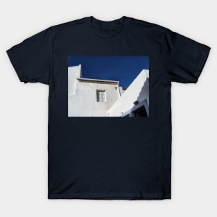 Blue Moon Hostel in Lagos, Portugal T-Shirt